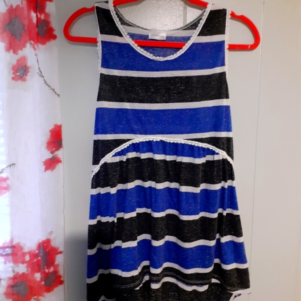Sleevless top